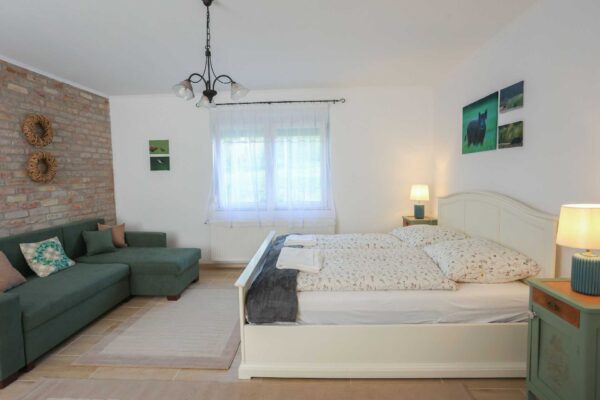 Fekete Gólya Fogadó Tölgy apartman szoba
